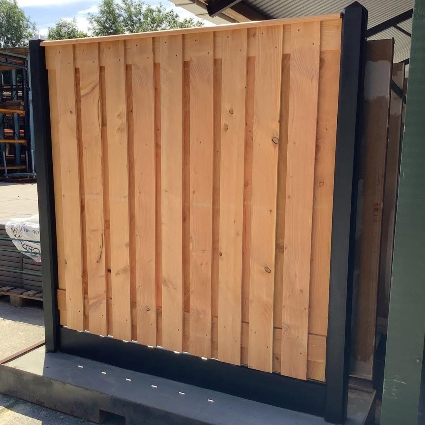 Betonnen palen en platen